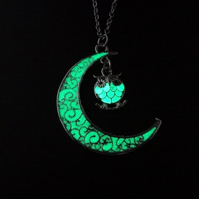 Collares con colgante de luna de búho luminoso